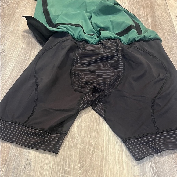 Lululemon Green Men's Athletic Shorts Size Large - Picture 8 of 11